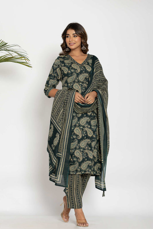 Elegant Green Paisley Cotton Kurta & Dupatta Set – Plus Sizes Available