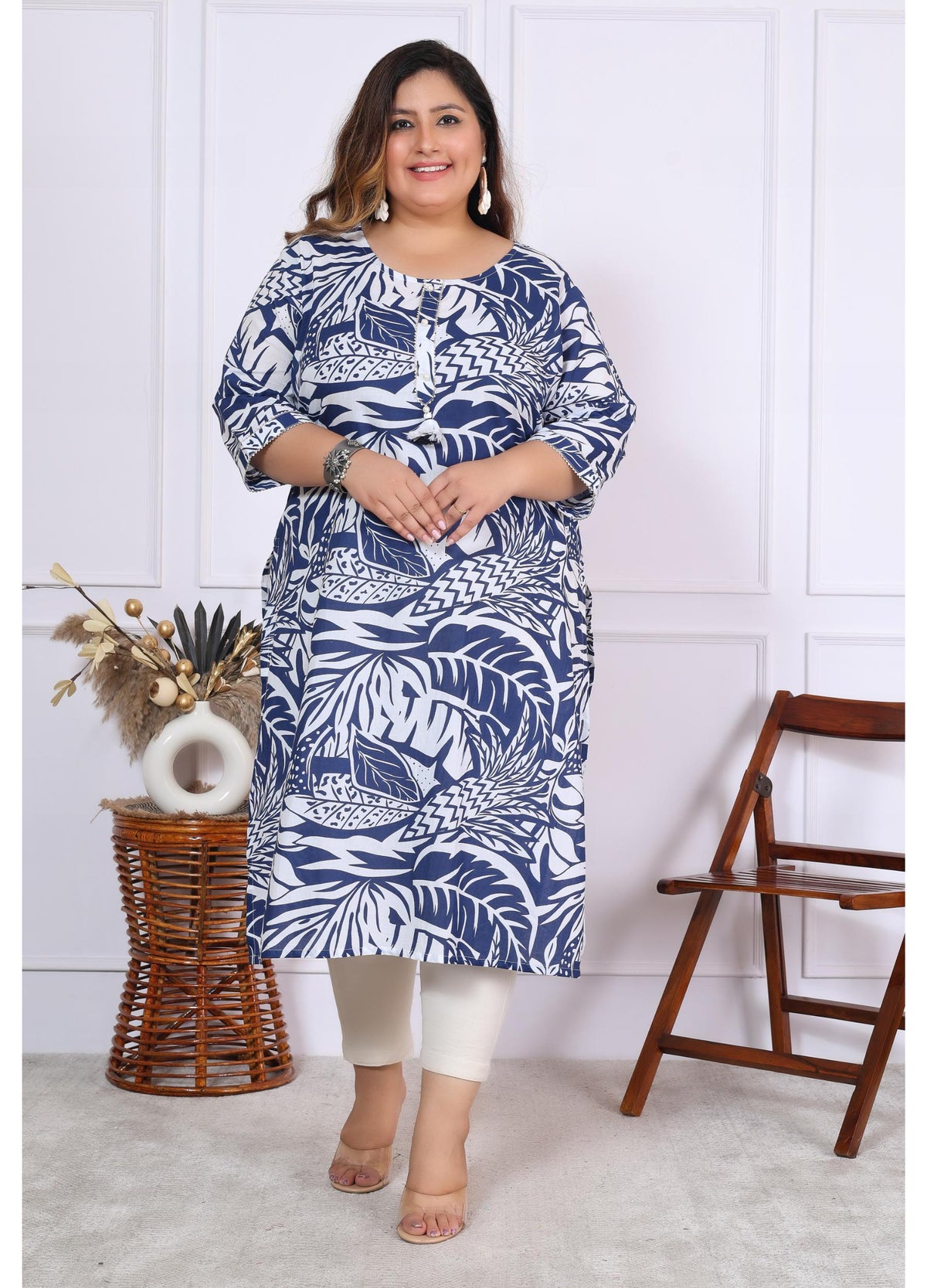 Women Printed Cotton Straight Kurta (B01-Blue)