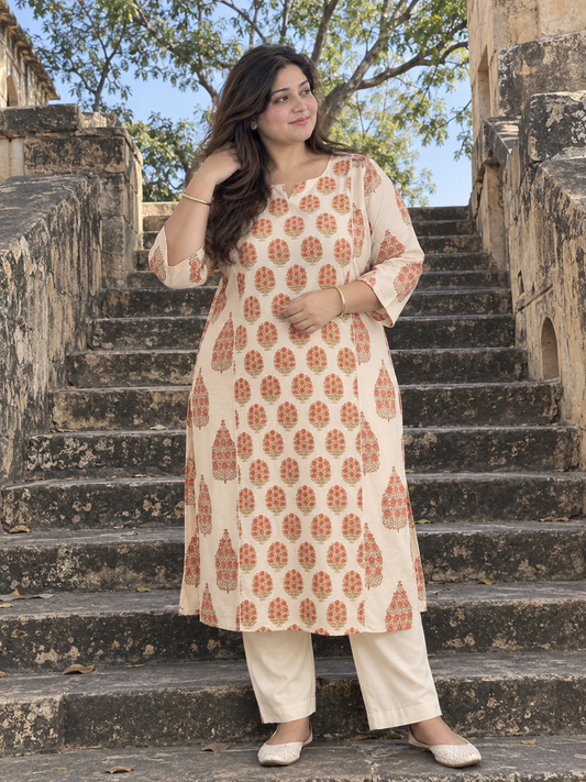 Nazneen Kurti