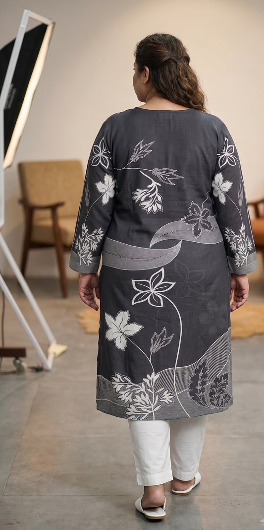 Linear Plus Size Straight Kurta
