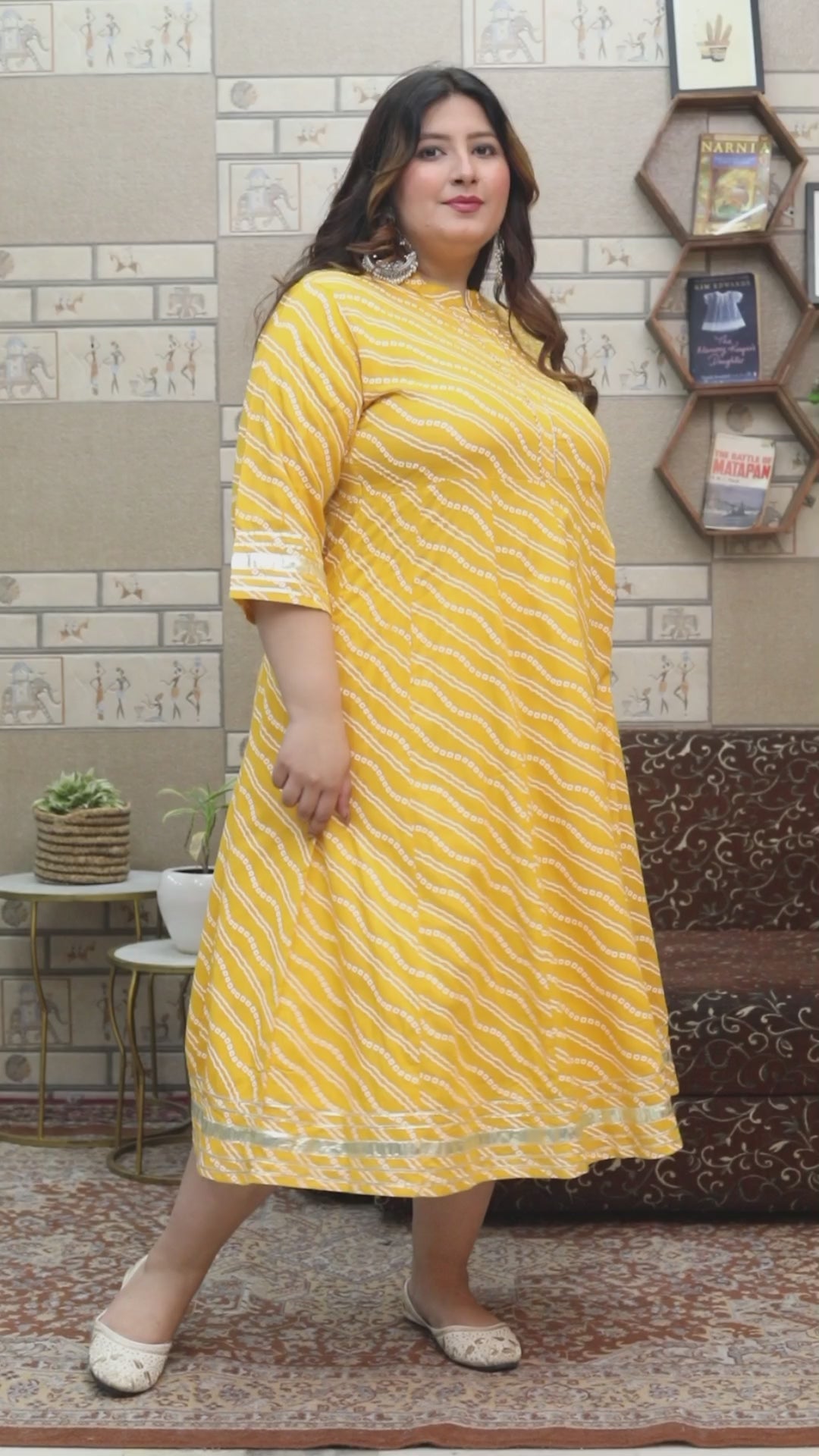 Plus Size Yellow Cotton Blend Lahariya Print Gown (B28-Yellow)